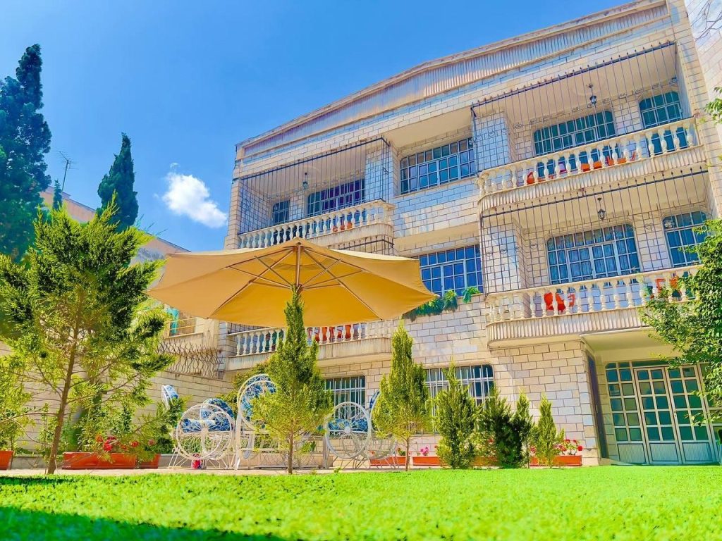 خانه سالمندان در چیتگر